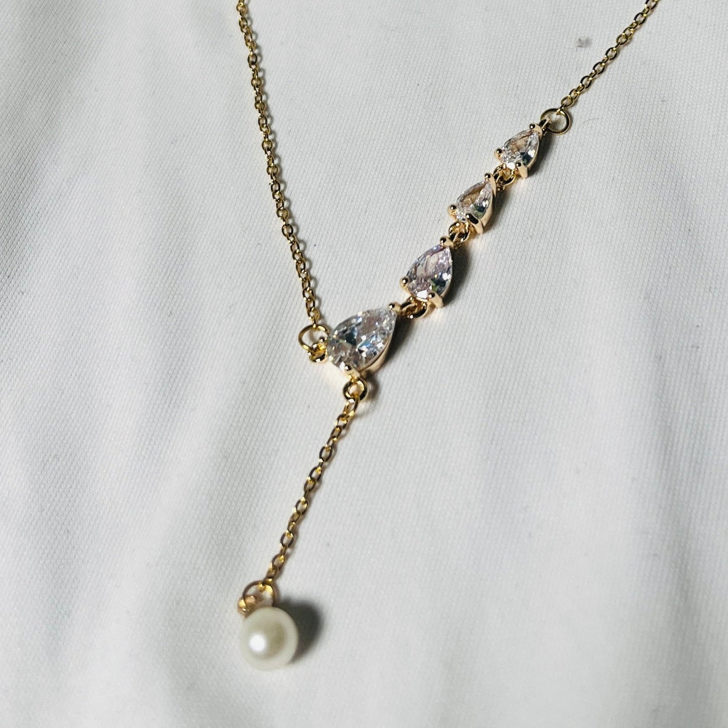 Pearl Drop Necklace - minimae -