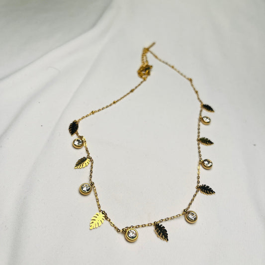 Willow Leaf Necklace - minimae -