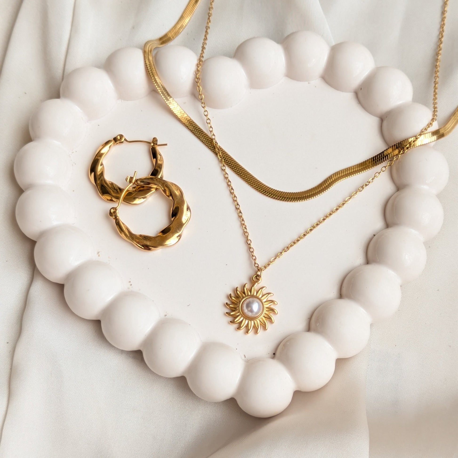 Sun Pearl Necklace & Twisted Hoop Earrings 18K Gold Plated - minimae - Set